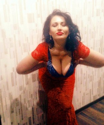 Я живу в Москве и предлагаю широкий спектр услуг, чтобы удовлетворить все твои фантазии. Мои возможности безграничны - от классического секса до ролевых игр и экспериментов. У меня есть отличные отзывы от моих довольных клиентов, которые восхищаются моим профессионализмом и умением доставить удовольствие. Я готова поделиться этими моментами с тобой. Приходи ко мне и позволь мне увести тебя в мир сексуальных наслаждений. 🌟💋🔥🔞 Света
